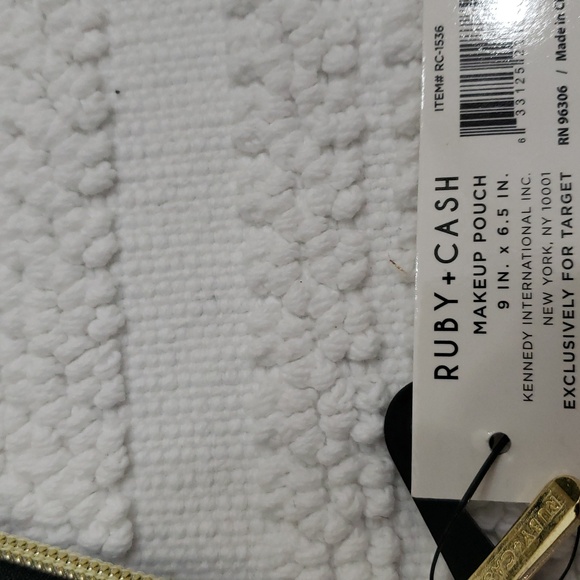 Ruby + Cash Black Pouch with Gold Stars Dream Text - Picture 5 of 6